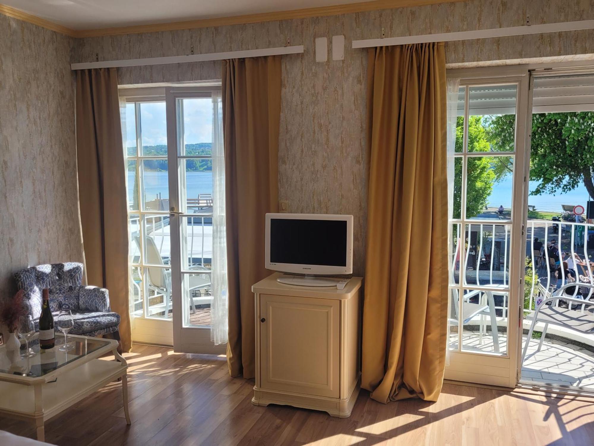 See-Hotel Seeschau - Direkt Am Bodenseeufer 라이헤나우 외부 사진