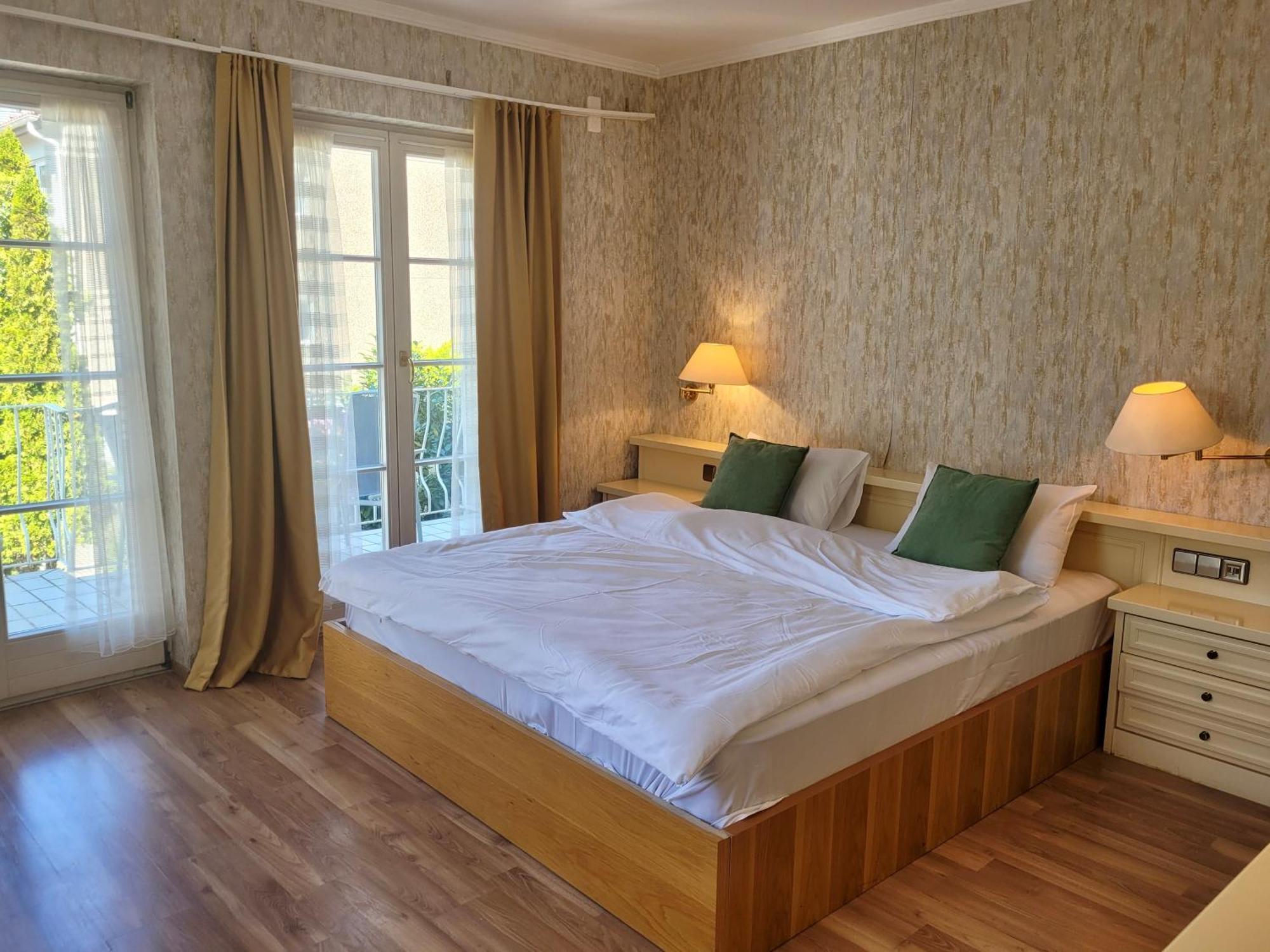 See-Hotel Seeschau - Direkt Am Bodenseeufer 라이헤나우 외부 사진